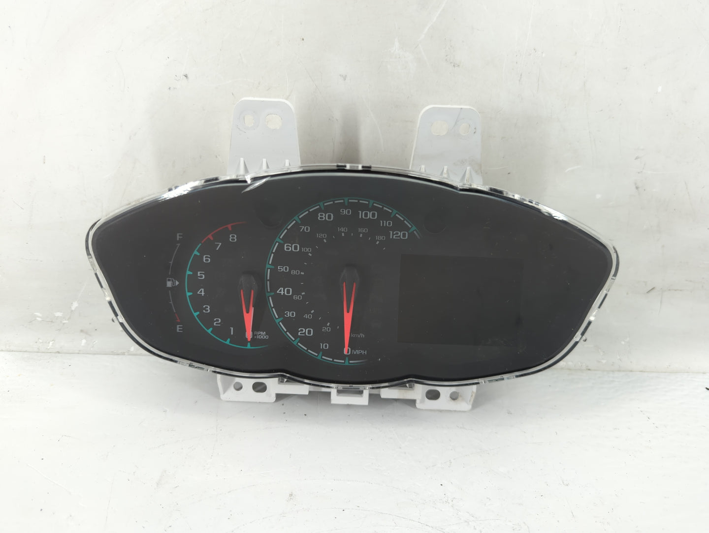 2016-2018 Chevrolet Spark Instrument Cluster Speedometer Gauges P/N:688437714 42418602 Fits Fits 2016 2017 2018 OEM Used Aut
