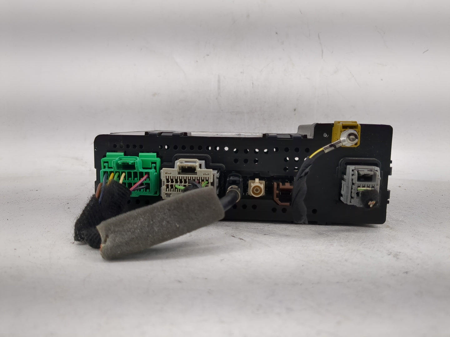 2017 Chevrolet Spark Radio AM FM Cd Player Receiver Replacement P/N:84361174 42518059 Fits Fits 2018 2019 OEM Used Auto Part