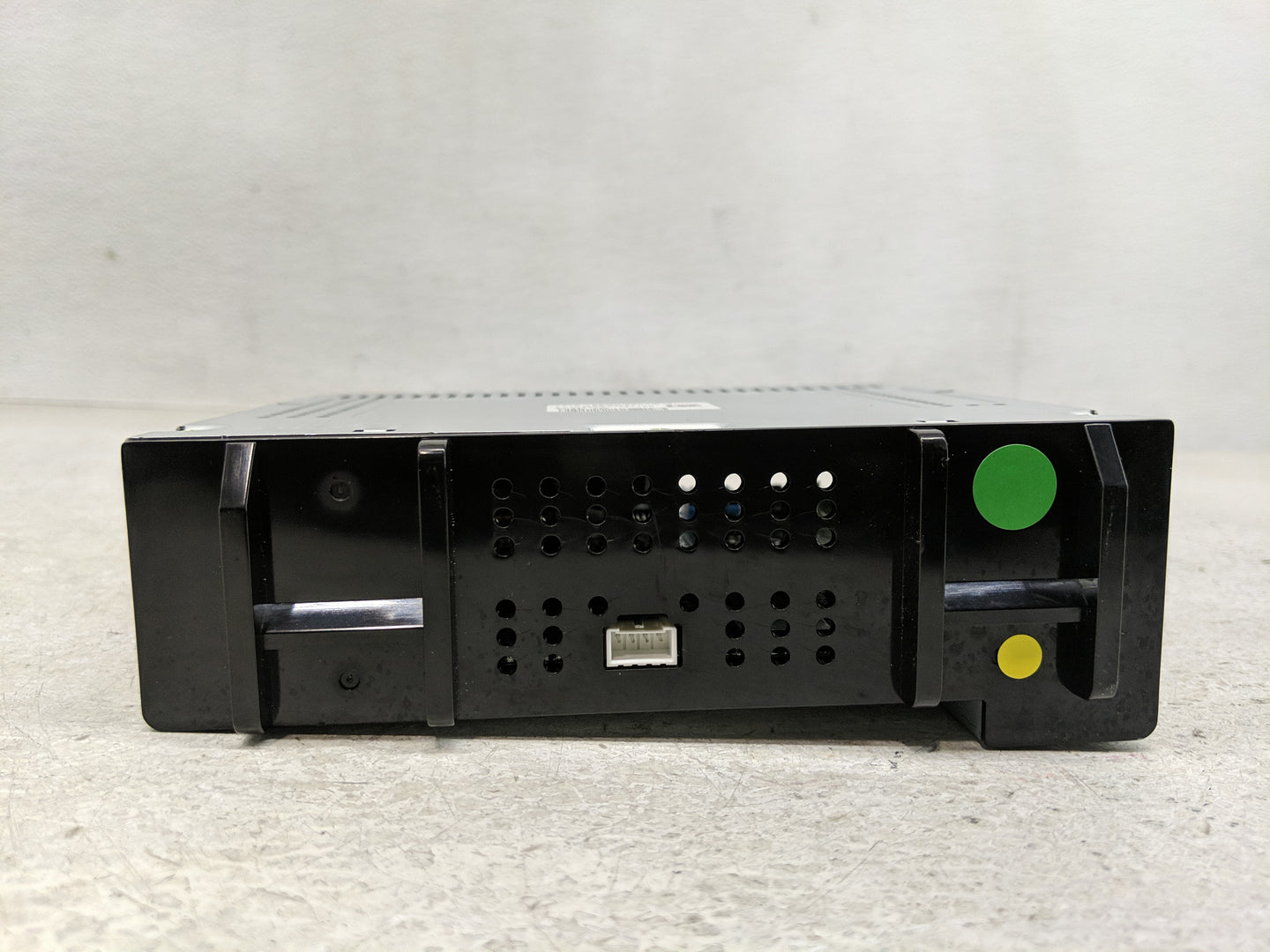 2016 Chevrolet Spark Radio AM FM Cd Player Receiver Replacement P/N:42518059 Fits OEM Used Auto Parts - Oemusedautoparts1.co