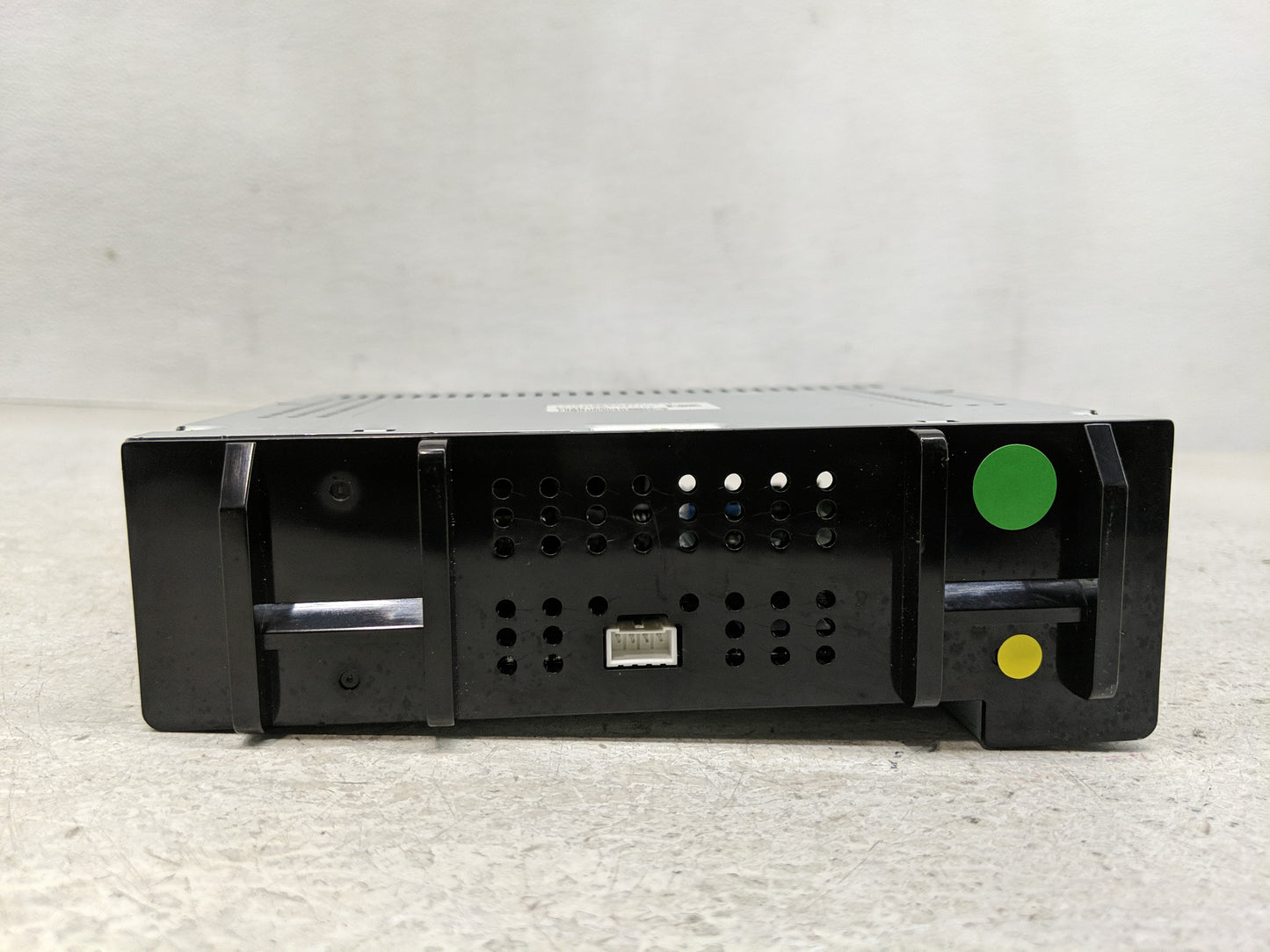 2016 Chevrolet Spark Radio AM FM Cd Player Receiver Replacement P/N:42518059 Fits OEM Used Auto Parts - Oemusedautoparts1.co