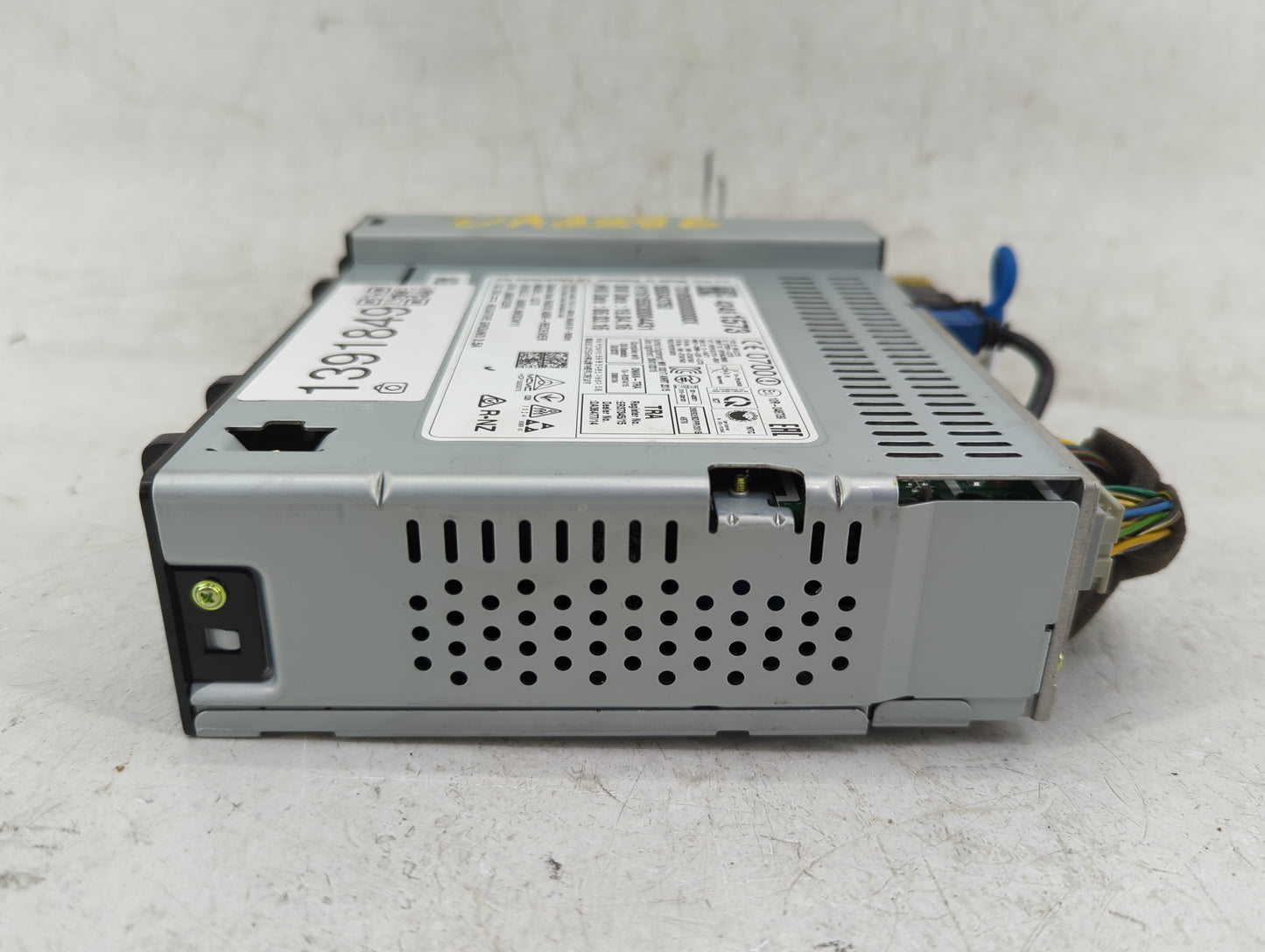 2017 Chevrolet Spark Radio AM FM Cd Player Receiver Replacement P/N:555343750 42481573 Fits Fits 2018 OEM Used Auto Parts - 