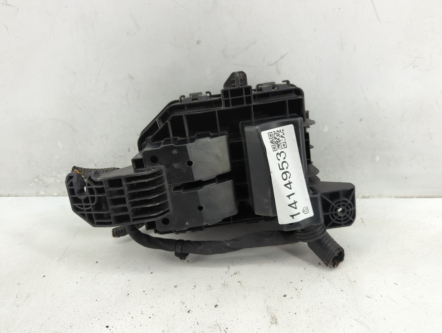 2017-2019 Chevrolet Spark Fusebox Fuse Box Panel Relay Module Fits Fits 2017 2018 2019 OEM Used Auto Parts - Oemusedautopart