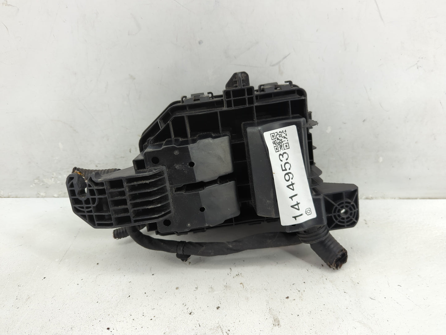 2017-2019 Chevrolet Spark Fusebox Fuse Box Panel Relay Module Fits Fits 2017 2018 2019 OEM Used Auto Parts - Oemusedautopart