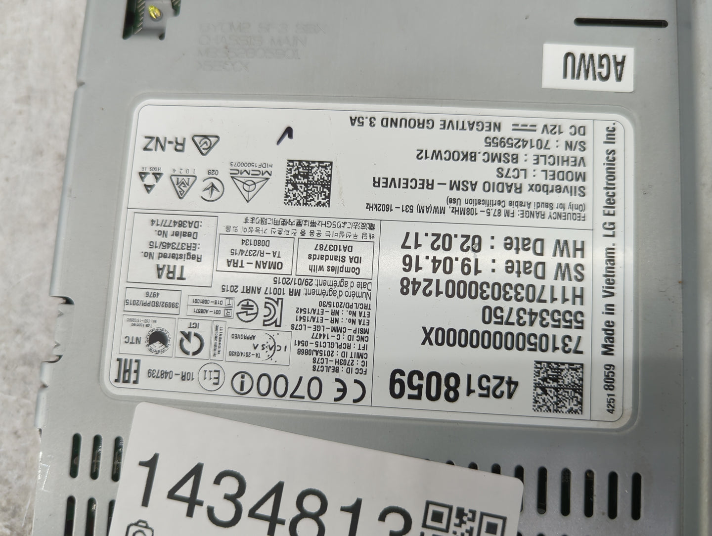 2017 Chevrolet Spark Radio AM FM Cd Player Receiver Replacement P/N:42518059 LC7S, BSMC.BKOCW12 Fits Fits 2018 2019 OEM Used