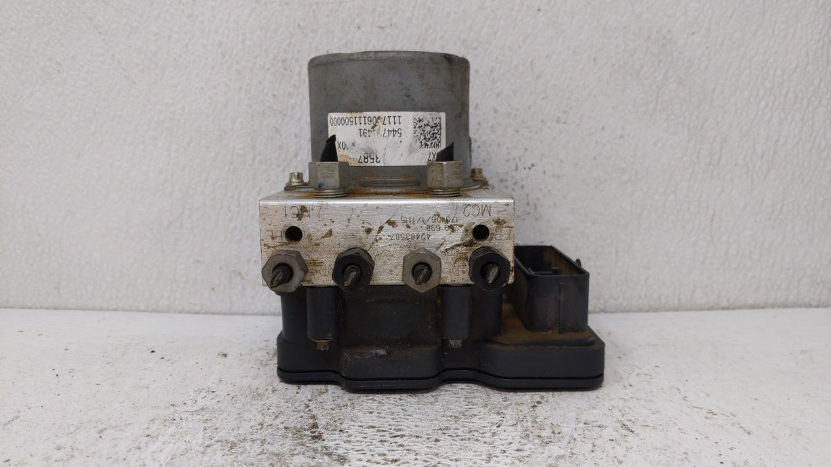 2017 Chevrolet Spark Anti-Lock Brake ABS Pump Module Actuator OEM P/N:42483587 Fits OEM Used Auto Parts - Oemusedautoparts1.