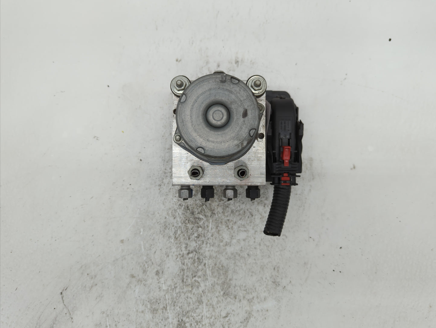 2017 Chevrolet Spark ABS Pump Control Module Replacement P/N:42483587 Fits OEM Used Auto Parts - Oemusedautoparts1.com