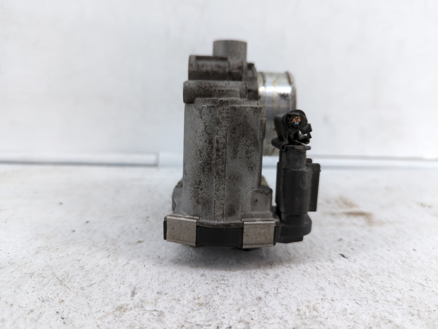 2016-2018 Chevrolet Spark Throttle Body P/N:12673014 Fits Fits 2016 2017 2018 OEM Used Auto Parts - Oemusedautoparts1.com