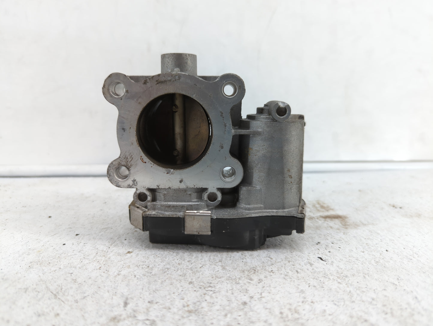 2016-2018 Chevrolet Spark Throttle Body P/N:12673014 Fits Fits 2016 2017 2018 OEM Used Auto Parts - Oemusedautoparts1.com