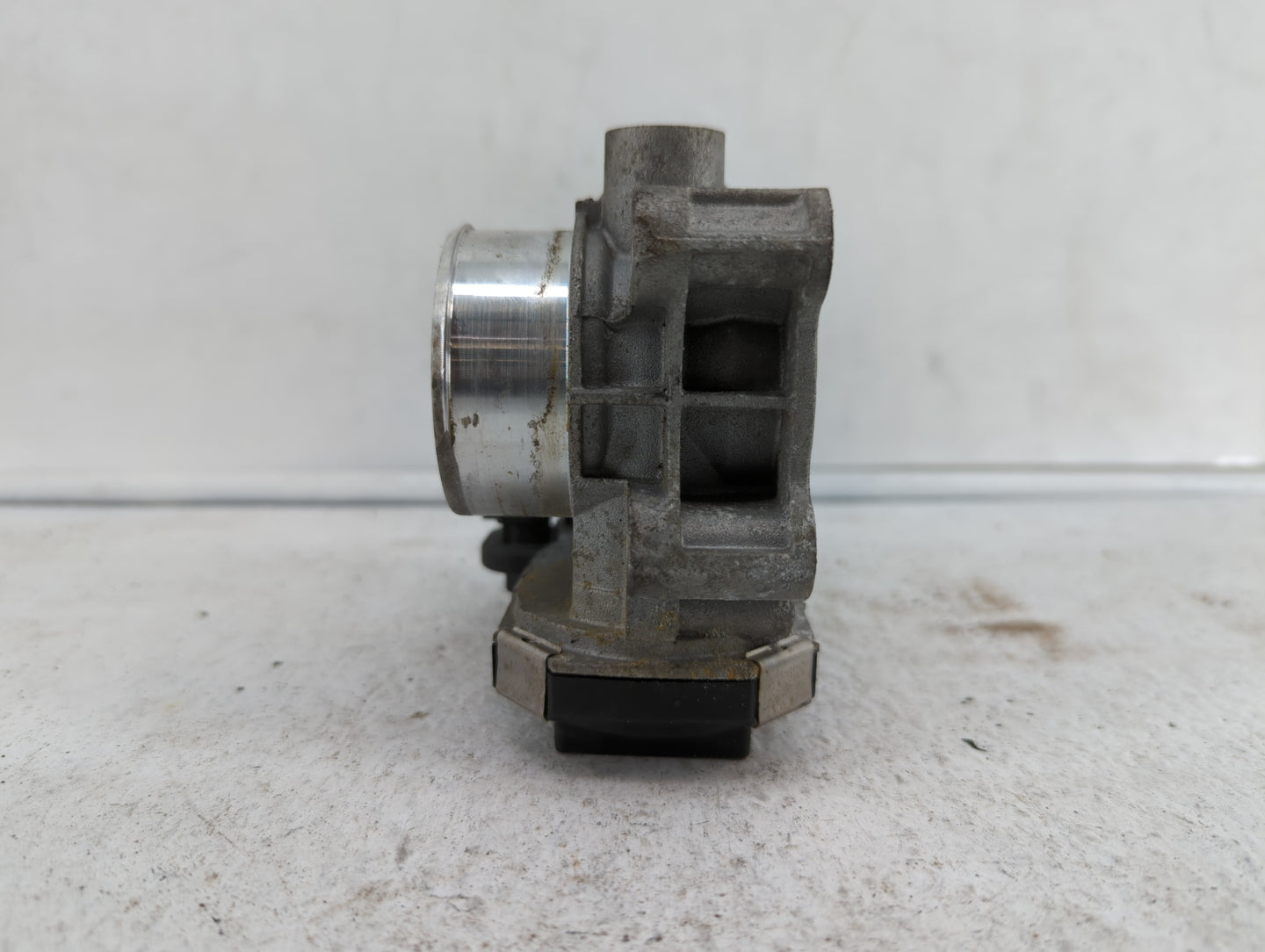 2016-2018 Chevrolet Spark Throttle Body P/N:12673014 Fits Fits 2016 2017 2018 OEM Used Auto Parts - Oemusedautoparts1.com