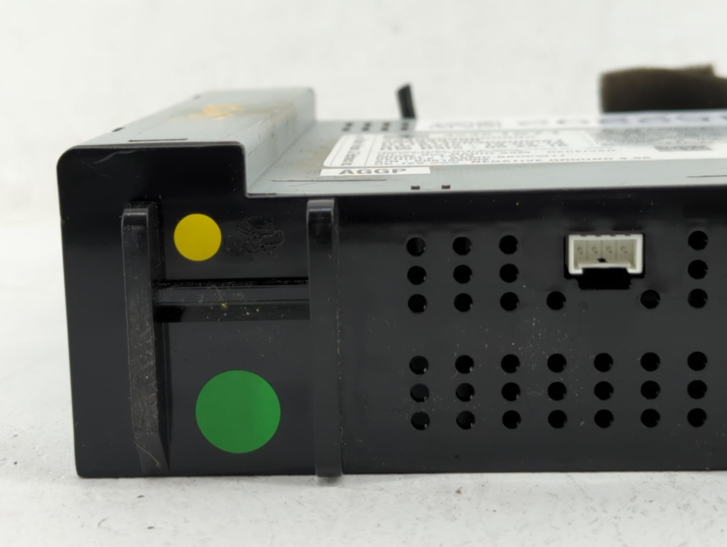 2017-2017 Chevrolet Spark Am Fm Cd Player Radio Receiver - Oemusedautoparts1.com