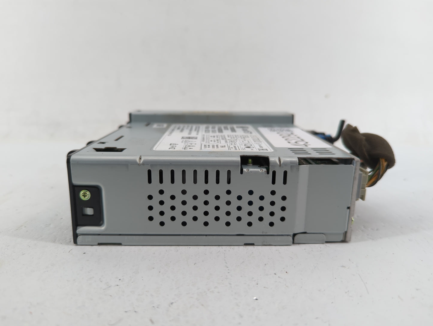 2017-2017 Chevrolet Spark Am Fm Cd Player Radio Receiver - Oemusedautoparts1.com