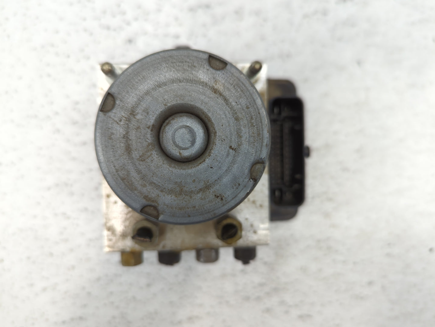 2017 Chevrolet Spark ABS Pump Control Module Replacement P/N:42483587 Fits OEM Used Auto Parts - Oemusedautoparts1.com