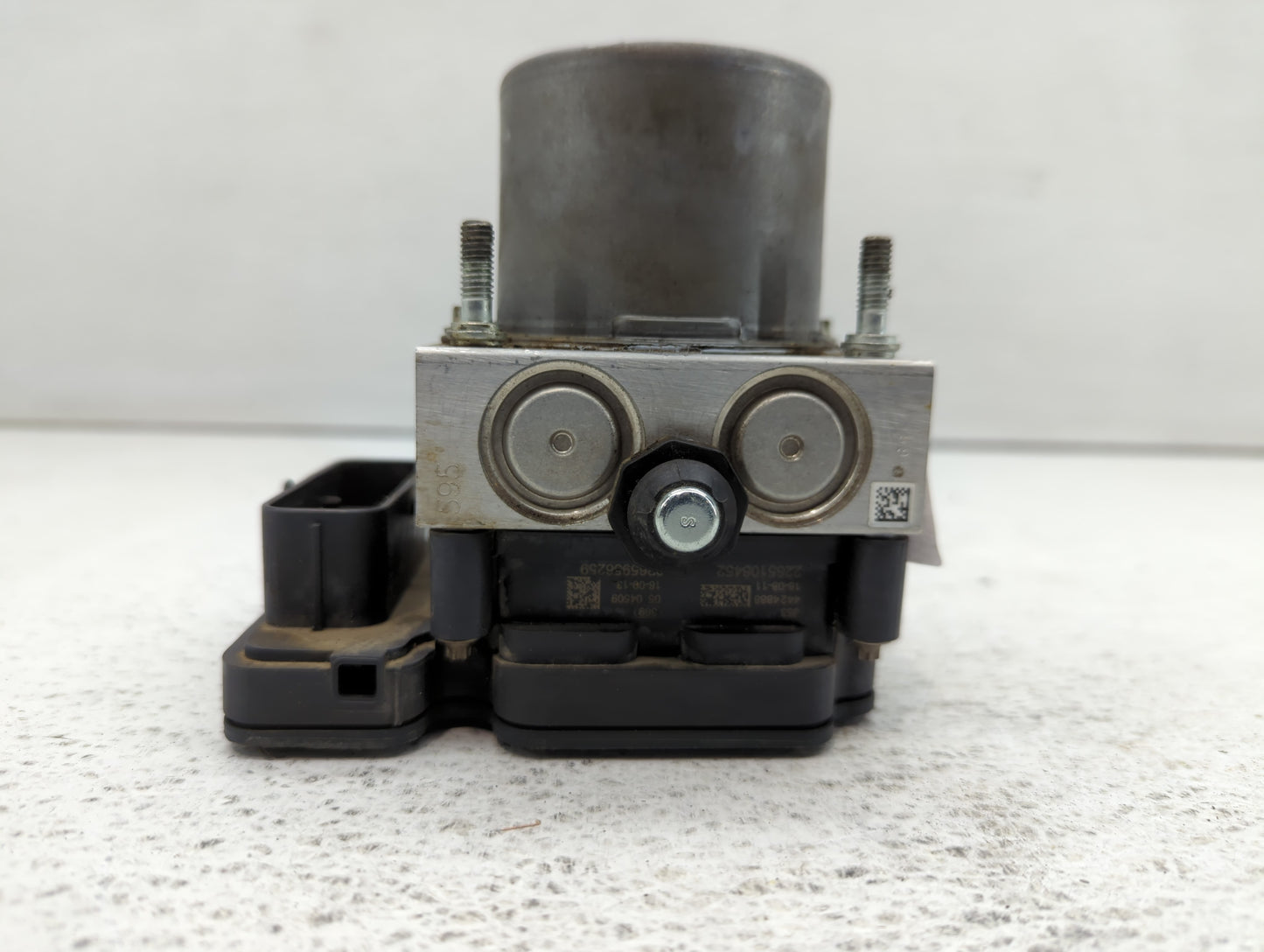 2017 Chevrolet Spark ABS Pump Control Module Replacement P/N:42483587 Fits OEM Used Auto Parts - Oemusedautoparts1.com