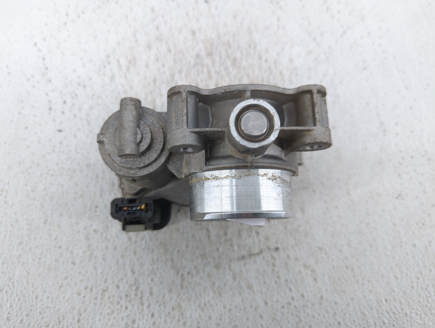 2016-2022 Chevrolet Spark Throttle Body P/N:12673014 Fits Fits 2016 2017 2018 2019 2020 2021 2022 OEM Used Auto Parts - Oemu