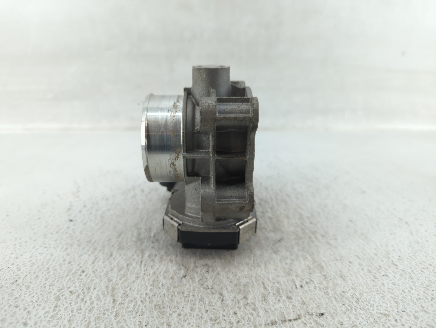 2016-2022 Chevrolet Spark Throttle Body P/N:12673014 Fits Fits 2016 2017 2018 2019 2020 2021 2022 OEM Used Auto Parts - Oemu