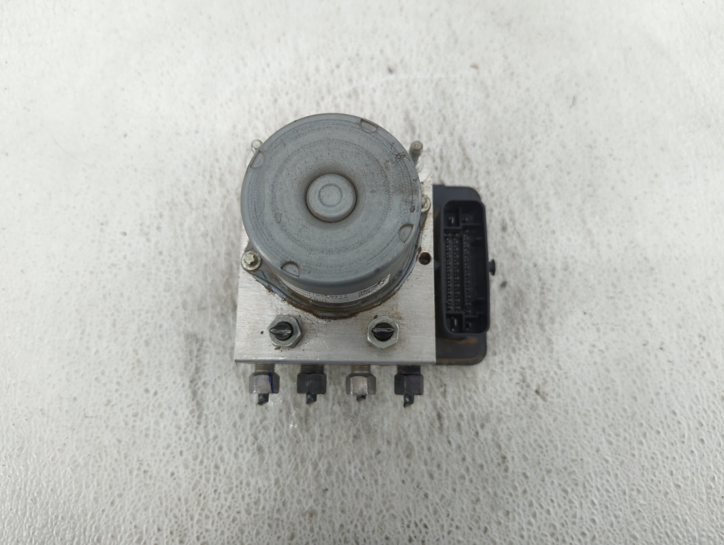 2017 Chevrolet Spark ABS Pump Control Module Replacement P/N:42483587 Fits OEM Used Auto Parts - Oemusedautoparts1.com