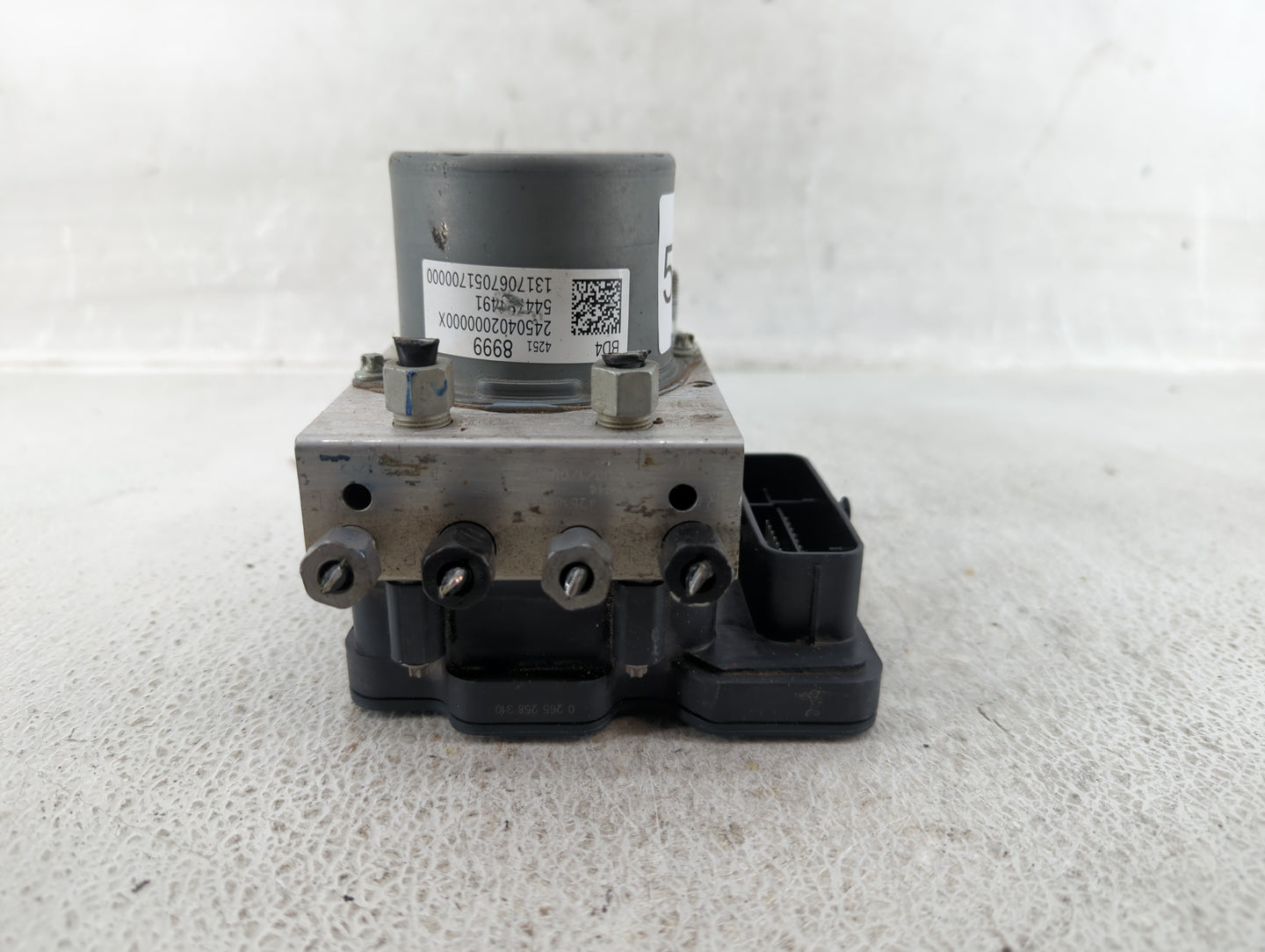 2017 Chevrolet Spark ABS Pump Control Module Replacement P/N:42518999 42483587 Fits OEM Used Auto Parts - Oemusedautoparts1.