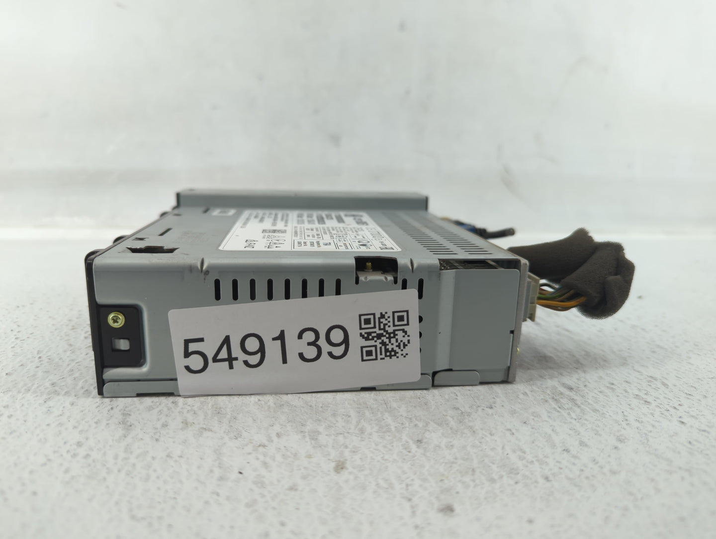 2017-2017 Chevrolet Spark Am Fm Cd Player Radio Receiver - Oemusedautoparts1.com