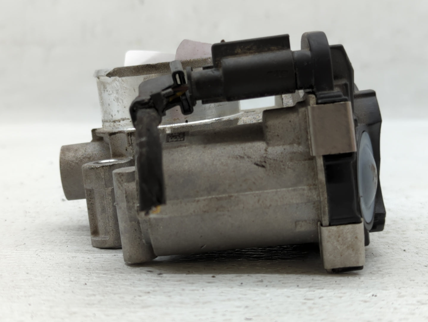 2016-2022 Chevrolet Spark Throttle Body P/N:12673014 Fits Fits 2016 2017 2018 2019 2020 2021 2022 OEM Used Auto Parts - Oemu