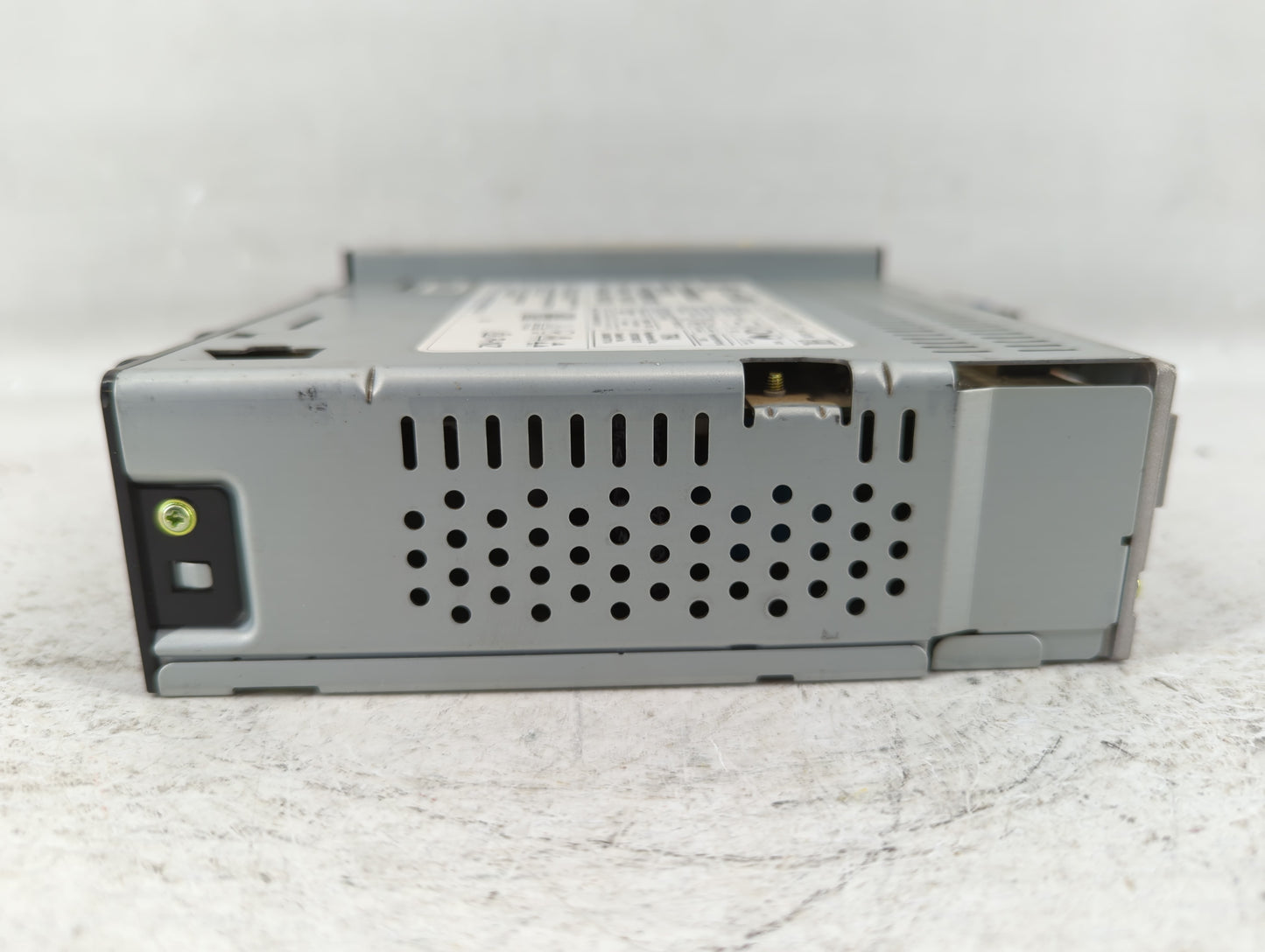 2017-2017 Chevrolet Spark Am Fm Cd Player Radio Receiver - Oemusedautoparts1.com