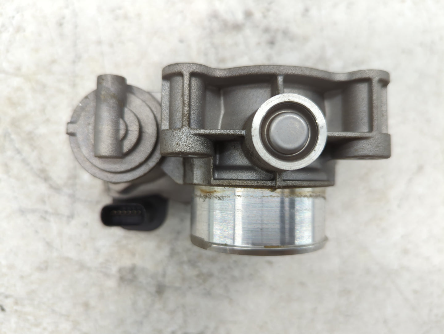 2016-2022 Chevrolet Spark Throttle Body P/N:12673014 Fits Fits 2016 2017 2018 2019 2020 2021 2022 OEM Used Auto Parts - Oemu