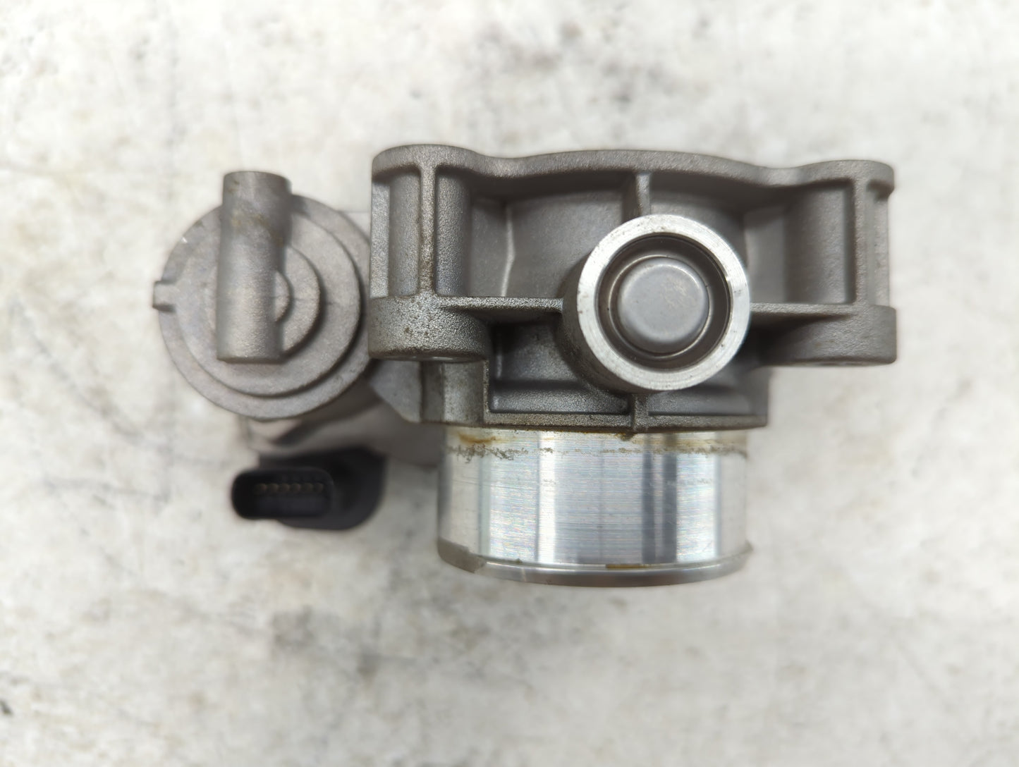 2016-2022 Chevrolet Spark Throttle Body P/N:12673014 Fits Fits 2016 2017 2018 2019 2020 2021 2022 OEM Used Auto Parts - Oemu