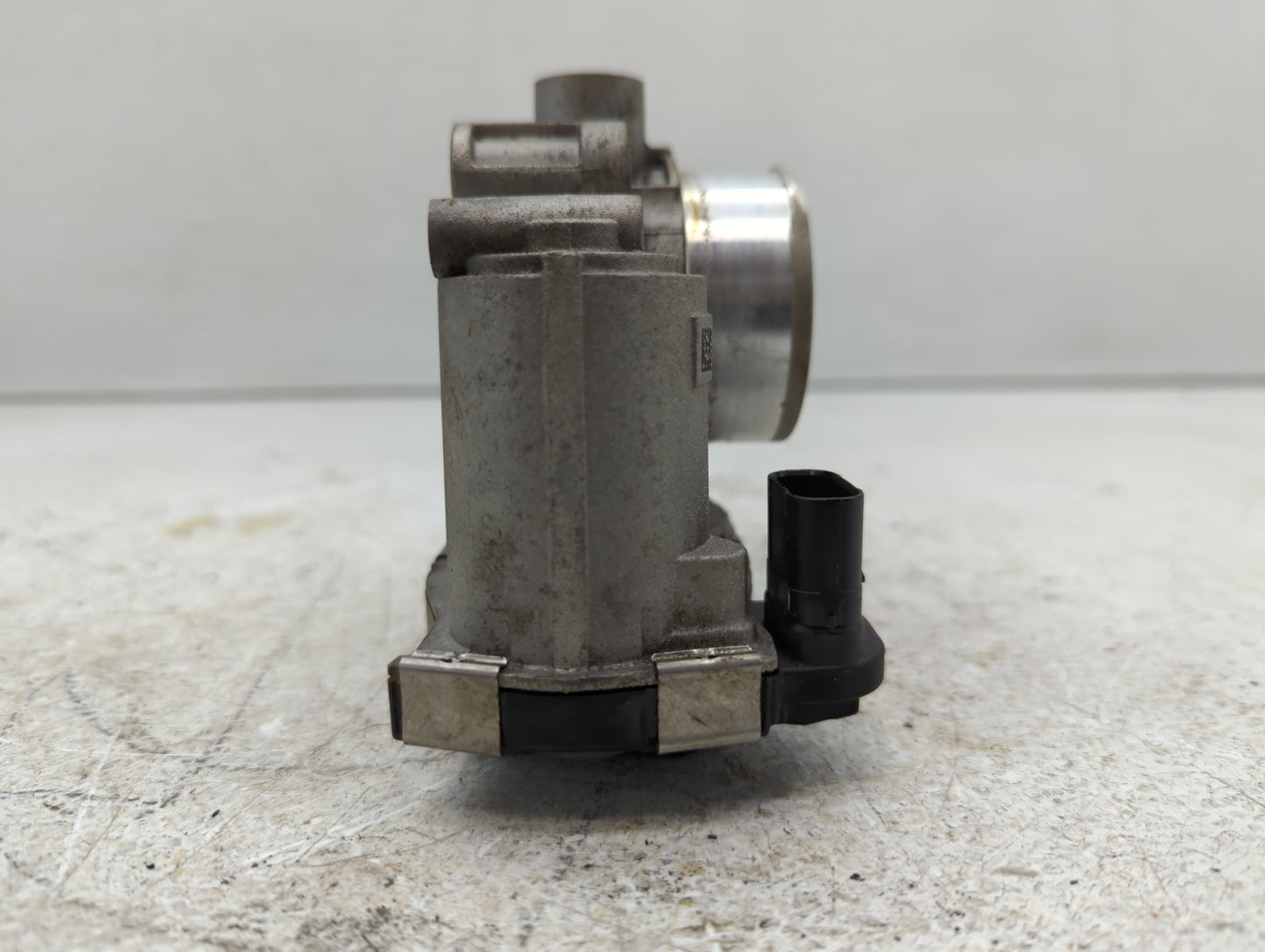 2016-2022 Chevrolet Spark Throttle Body P/N:12673014 Fits Fits 2016 2017 2018 2019 2020 2021 2022 OEM Used Auto Parts - Oemu