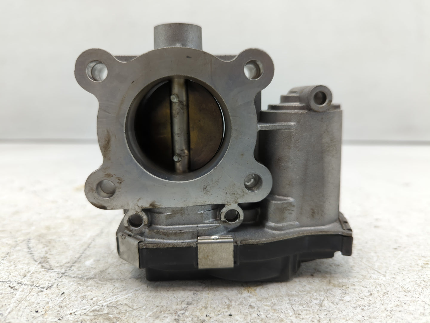 2016-2022 Chevrolet Spark Throttle Body P/N:12673014 Fits Fits 2016 2017 2018 2019 2020 2021 2022 OEM Used Auto Parts - Oemu