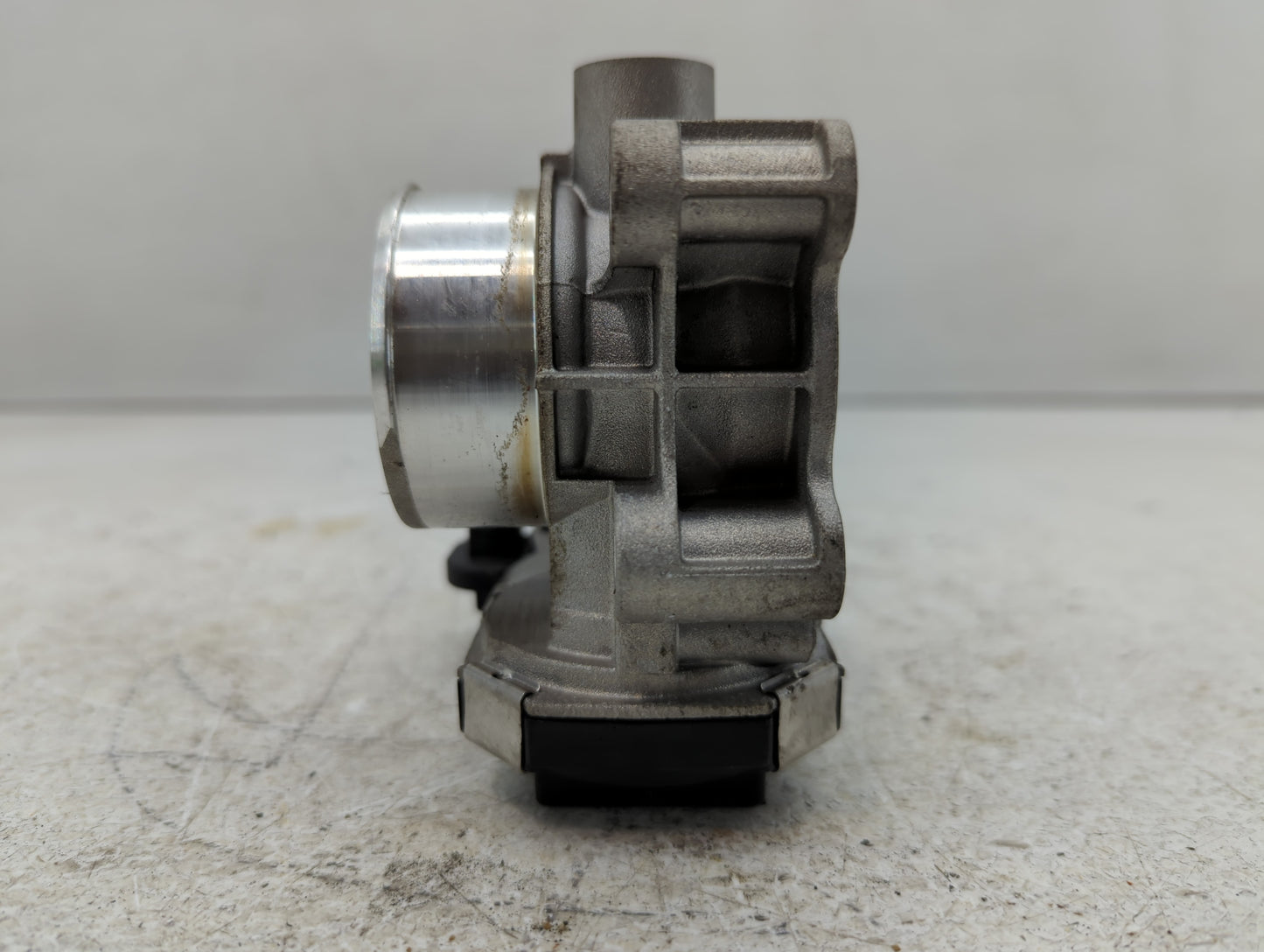2016-2022 Chevrolet Spark Throttle Body P/N:12673014 Fits Fits 2016 2017 2018 2019 2020 2021 2022 OEM Used Auto Parts - Oemu