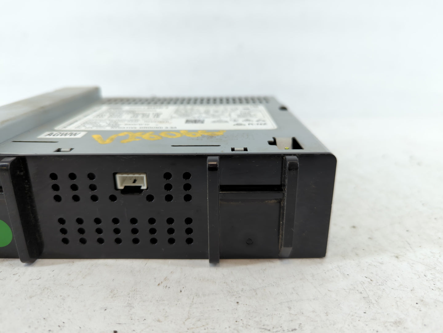 2017-2017 Chevrolet Spark Am Fm Cd Player Radio Receiver - Oemusedautoparts1.com