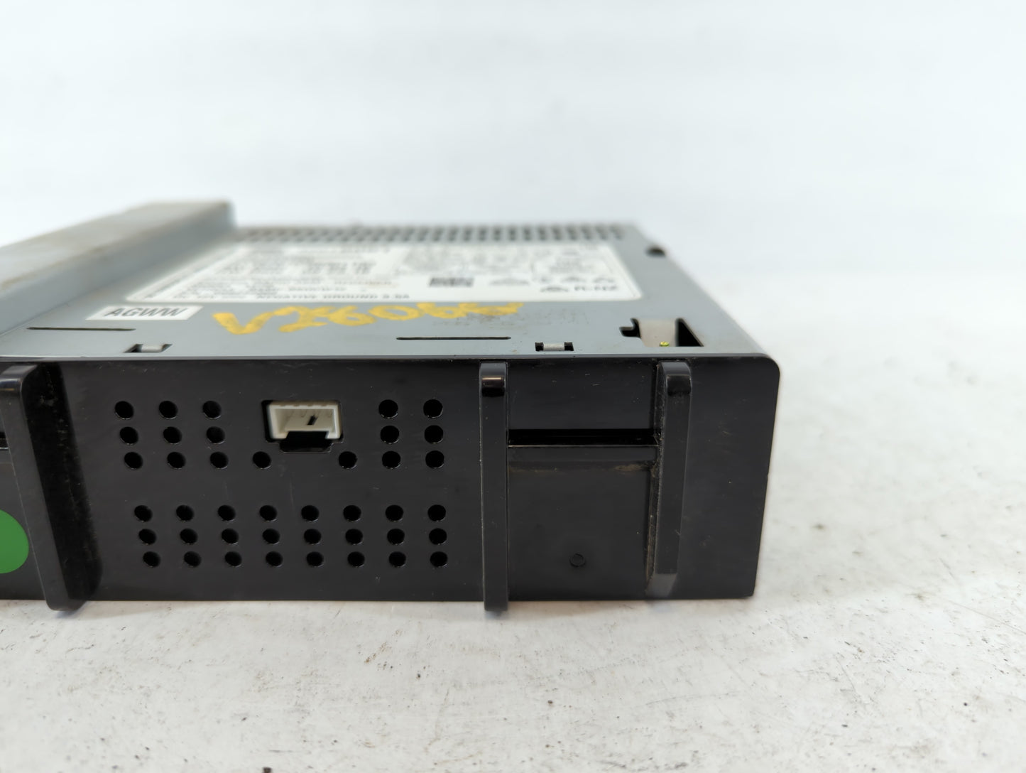 2017-2017 Chevrolet Spark Am Fm Cd Player Radio Receiver - Oemusedautoparts1.com