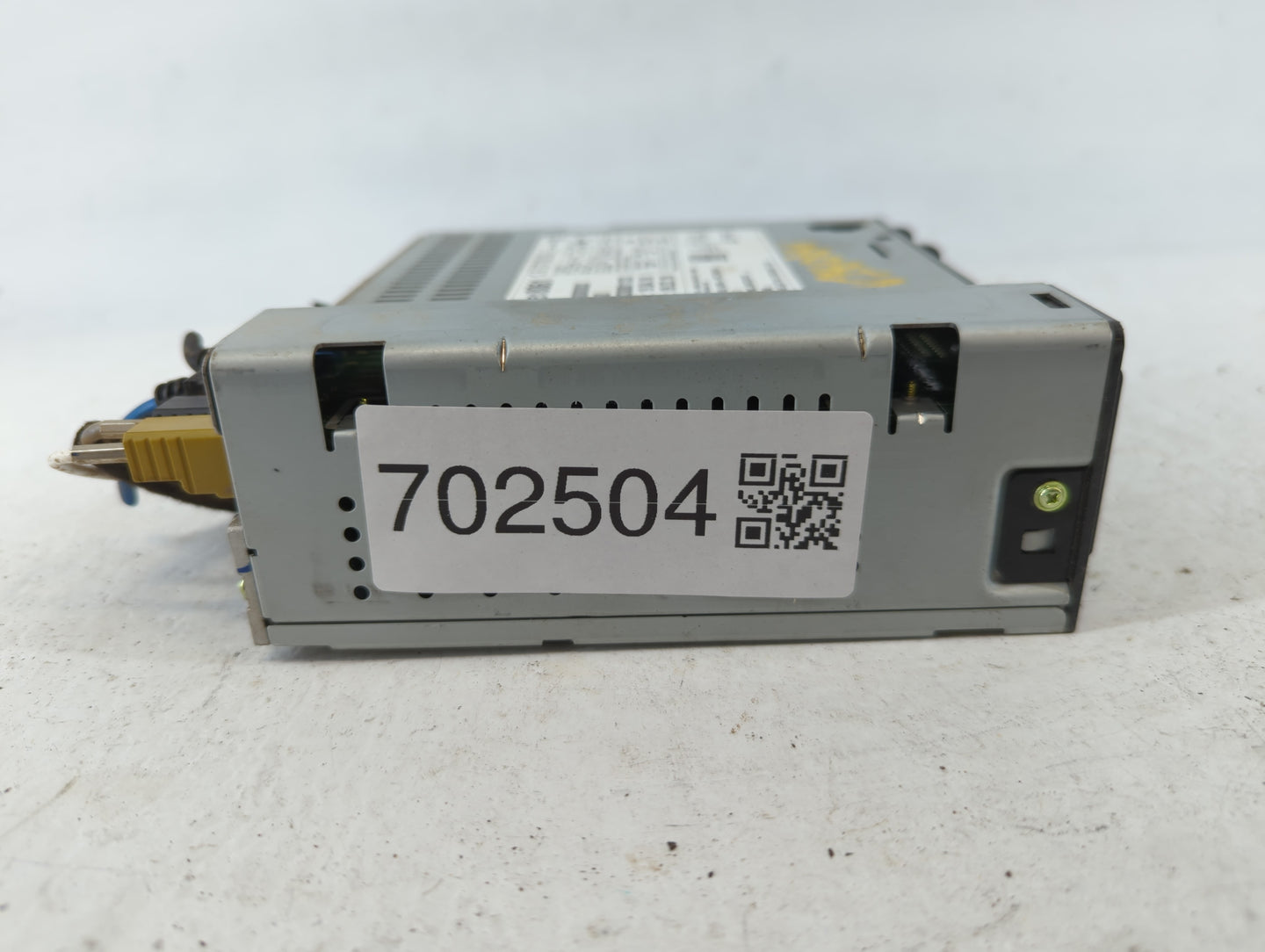2017-2017 Chevrolet Spark Am Fm Cd Player Radio Receiver - Oemusedautoparts1.com