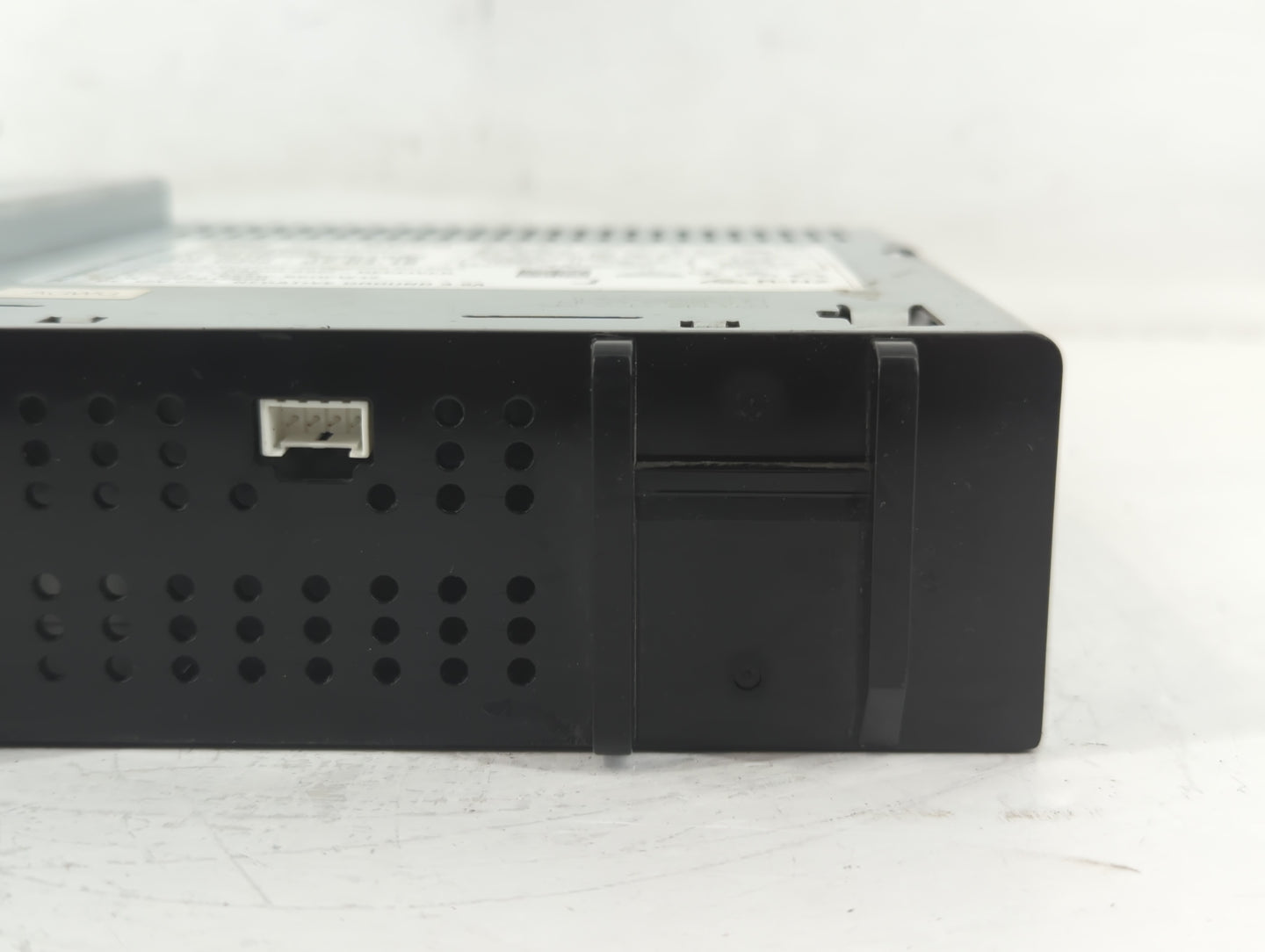 2017 Chevrolet Spark Radio AM FM Cd Player Receiver Replacement P/N:42518059 Fits Fits 2018 2019 OEM Used Auto Parts - Oemus