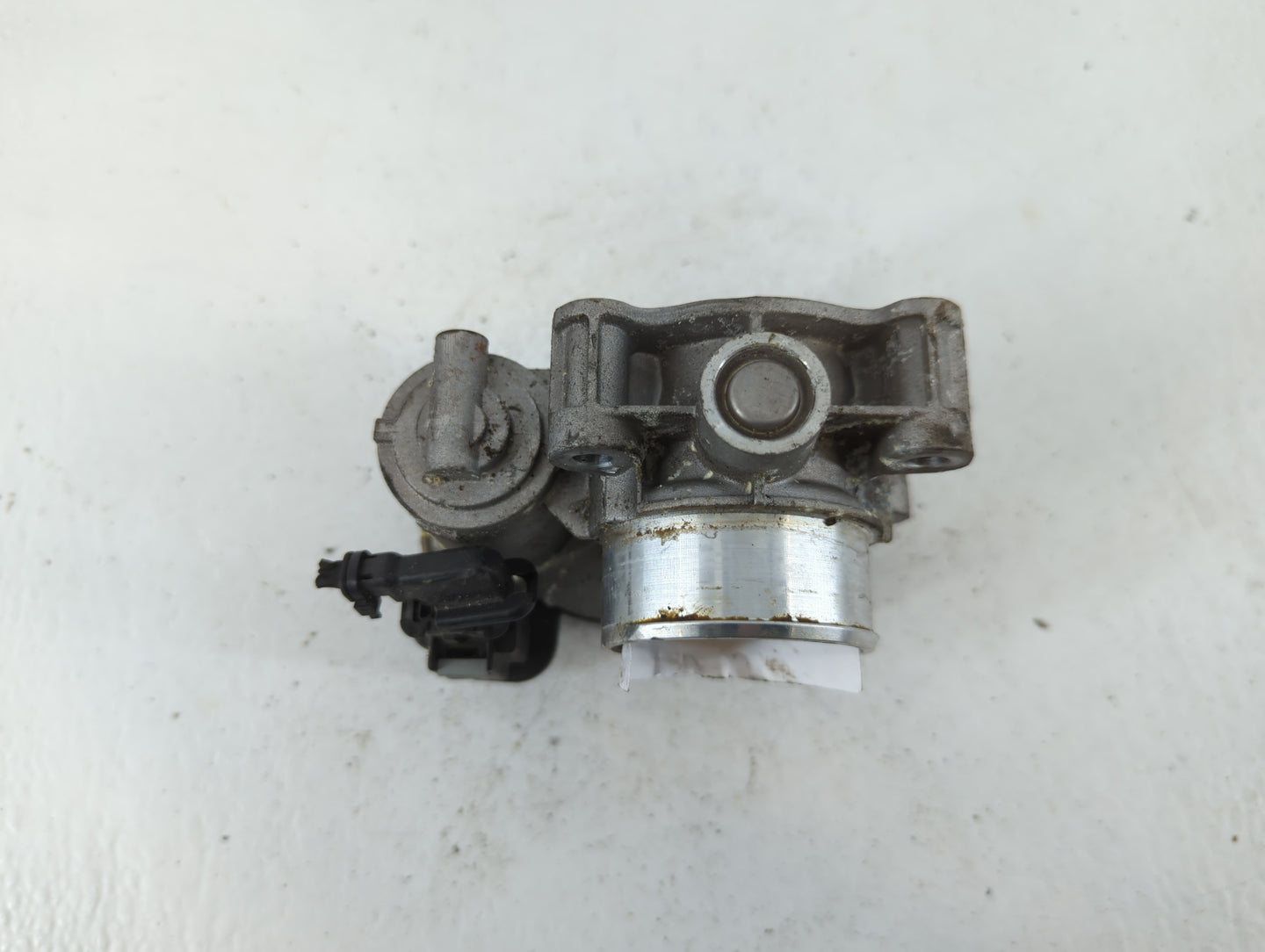 2016-2022 Chevrolet Spark Throttle Body P/N:12673014 Fits Fits 2016 2017 2018 2019 2020 2021 2022 OEM Used Auto Parts - Oemu