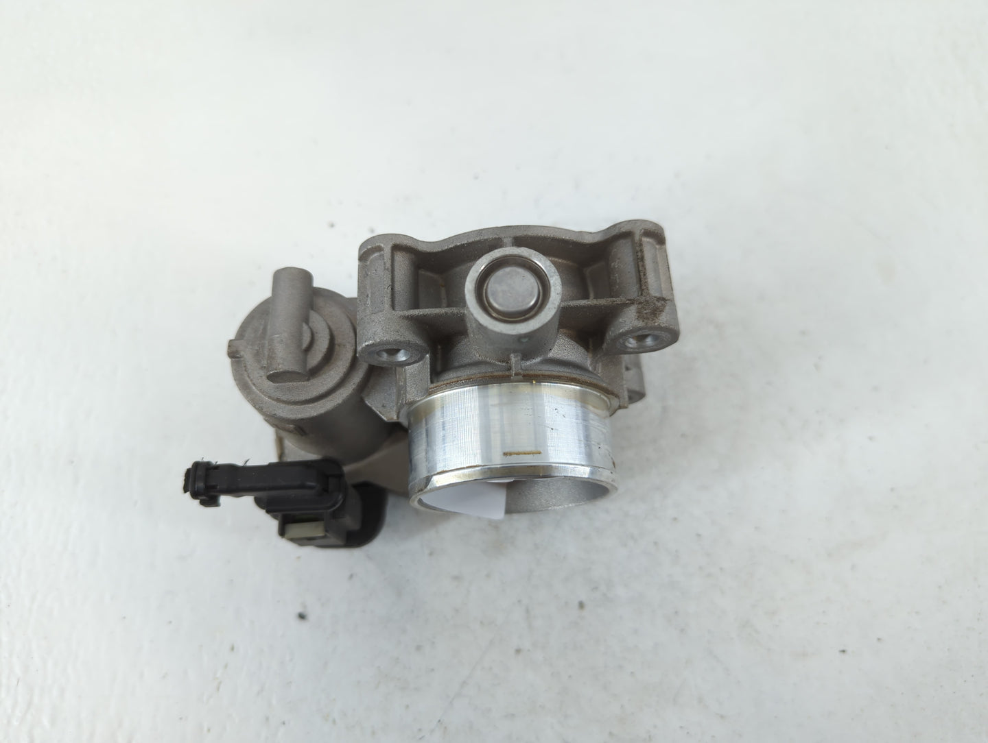 2016-2022 Chevrolet Spark Throttle Body P/N:12673014 Fits Fits 2016 2017 2018 2019 2020 2021 2022 OEM Used Auto Parts - Oemu