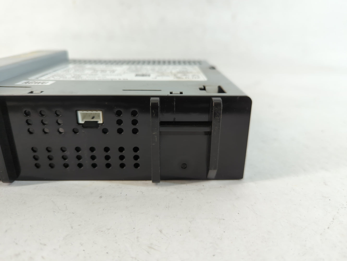 2016-2019 Chevrolet Spark Am Fm Cd Player Radio Receiver - Oemusedautoparts1.com