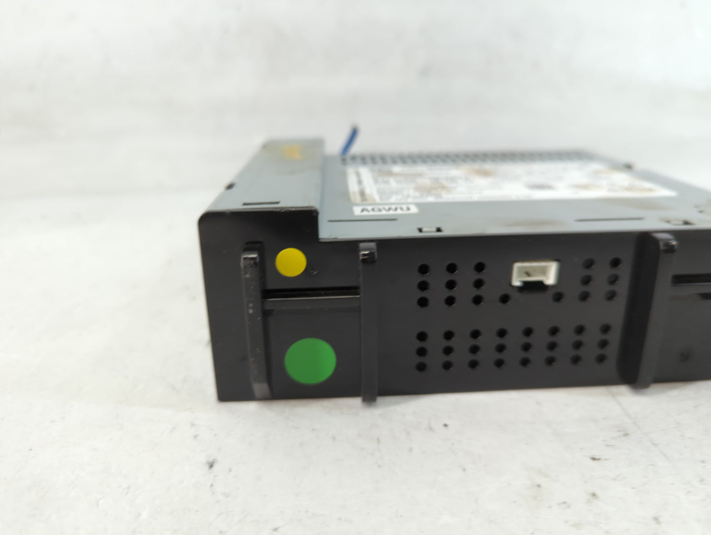 2017 Chevrolet Spark Radio AM FM Cd Player Receiver Replacement P/N:42518059 Fits Fits 2018 2019 OEM Used Auto Parts - Oemus