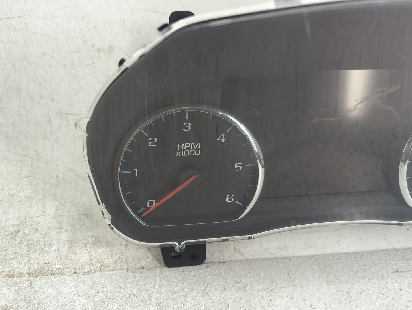 2017 Chevrolet Suburban Instrument Cluster Speedometer Gauges P/N:84201626 7110500000000X, 813075439, B117202A71091841 Miles