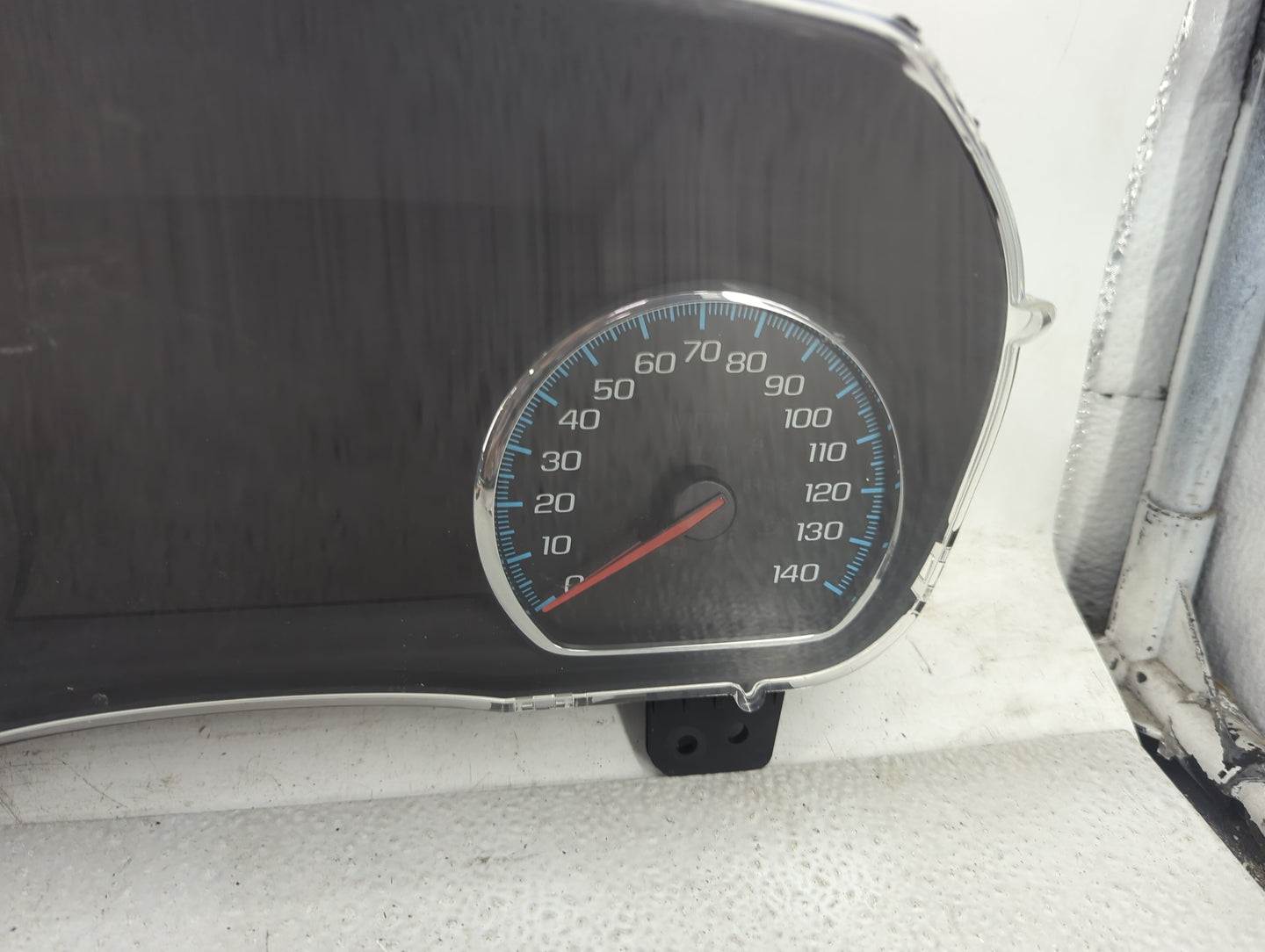 2017 Chevrolet Suburban Instrument Cluster Speedometer Gauges P/N:84201626 7110500000000X, 813075439, B117202A71091841 Miles