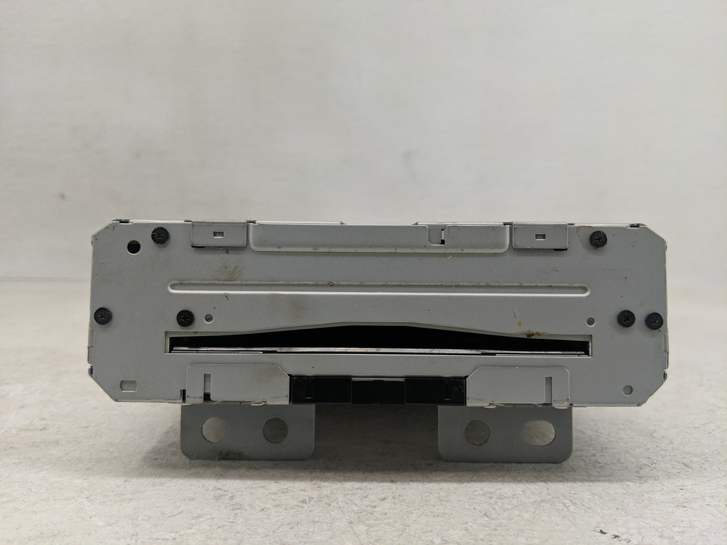 2017 Chevrolet Suburban 1500 Radio AM FM Cd Player Receiver Replacement Fits Fits 2015 2016 2018 2019 OEM Used Auto Parts - 