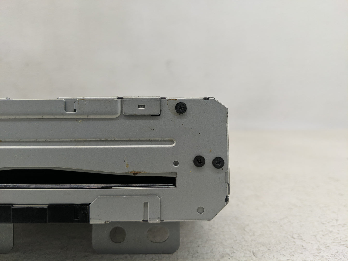 2017 Chevrolet Suburban 1500 Radio AM FM Cd Player Receiver Replacement Fits Fits 2015 2016 2018 2019 OEM Used Auto Parts - 