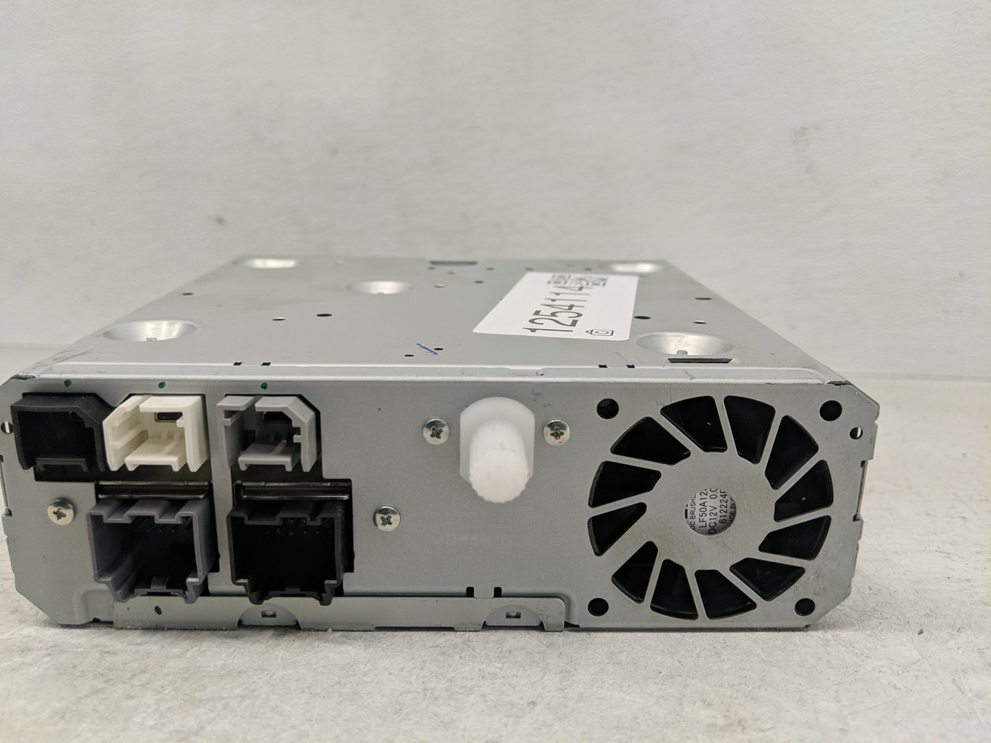 2017 Chevrolet Suburban 1500 Radio AM FM Cd Player Receiver Replacement Fits Fits 2015 2016 2018 2019 OEM Used Auto Parts - 