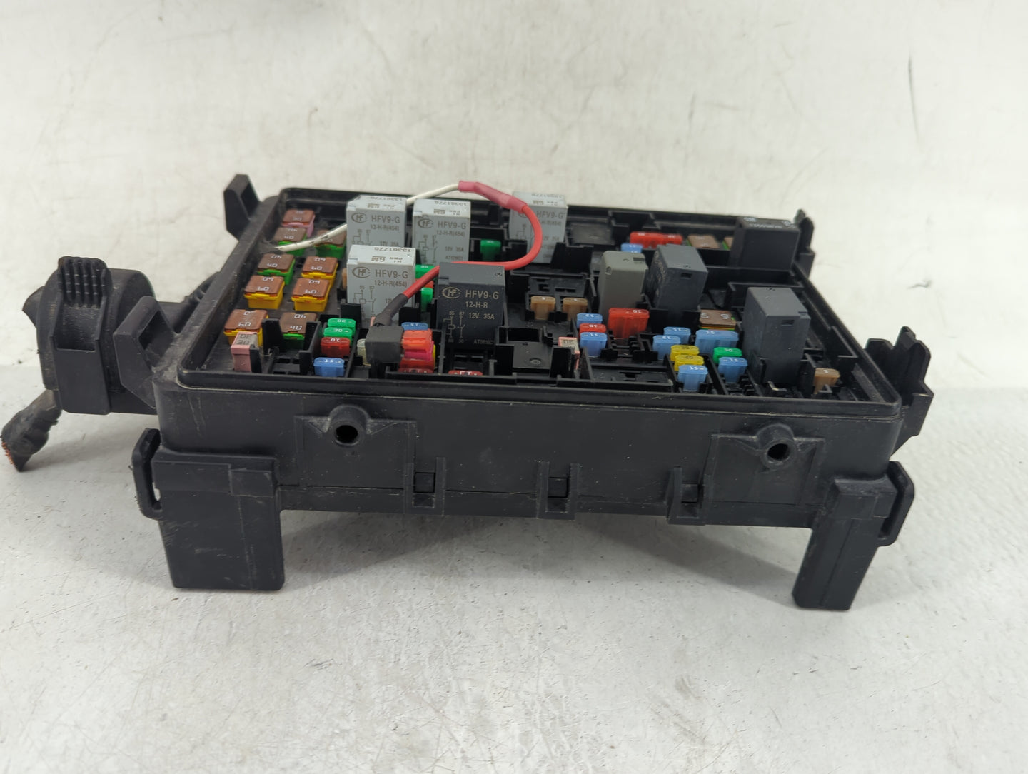 2017 Chevrolet Suburban 1500 Fusebox Fuse Box Panel Relay Module P/N:84114437 86323800603230 Fits Fits 2015 2016 2018 2019 2