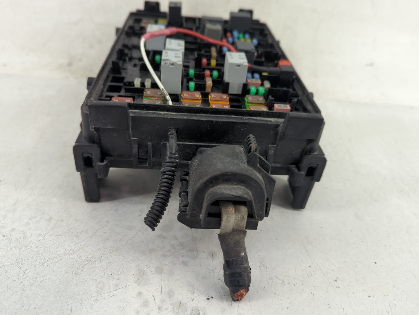 2017 Chevrolet Suburban 1500 Fusebox Fuse Box Panel Relay Module P/N:84114437 86323800603230 Fits Fits 2015 2016 2018 2019 2
