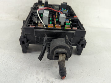 2017 Chevrolet Suburban 1500 Fusebox Fuse Box Panel Relay Module P/N:84114437 86323800603230 Fits Fits 2015 2016 2018 2019 2020 OEM Used Auto Parts