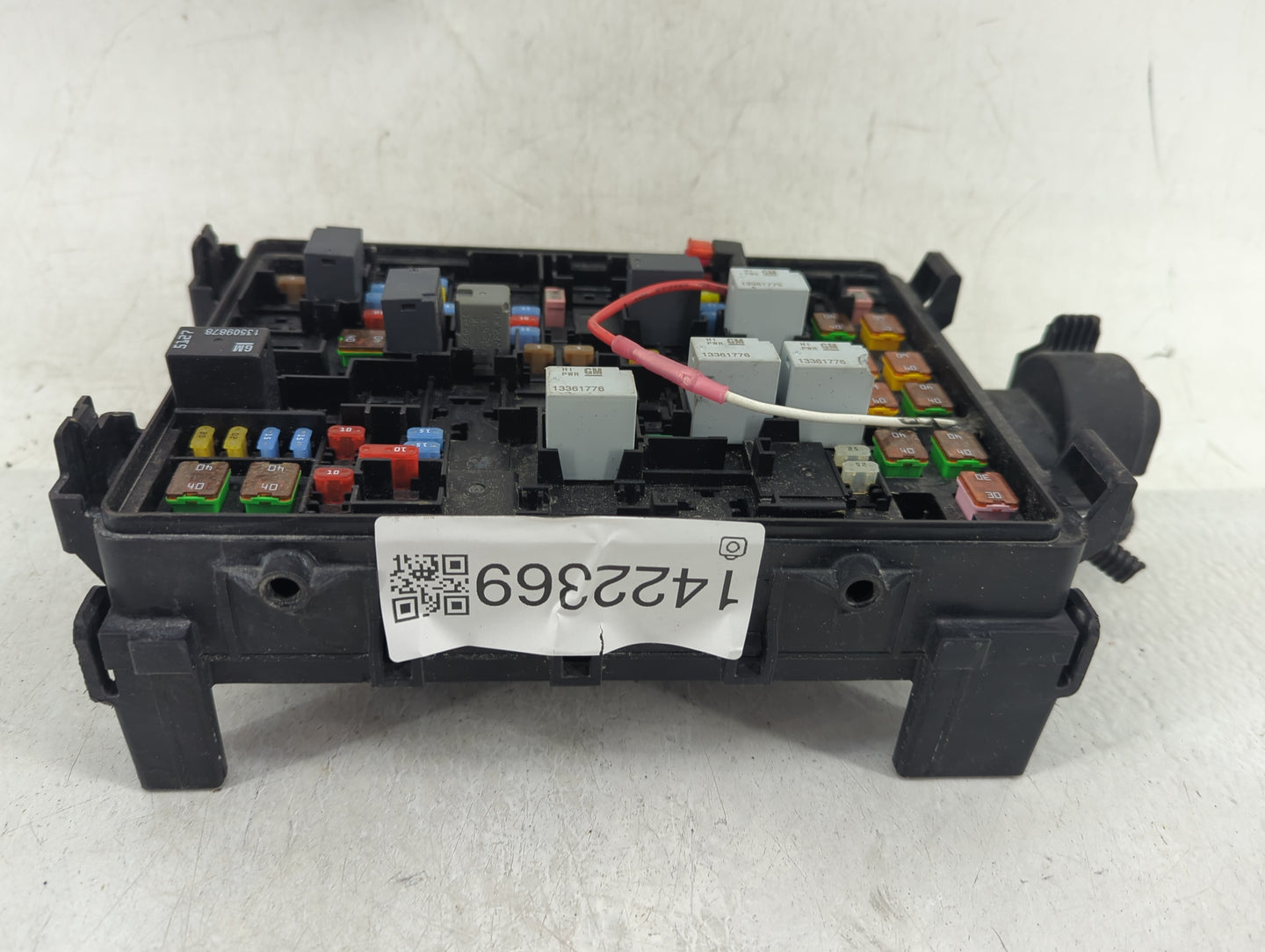 2017 Chevrolet Suburban 1500 Fusebox Fuse Box Panel Relay Module P/N:84114437 86323800603230 Fits Fits 2015 2016 2018 2019 2