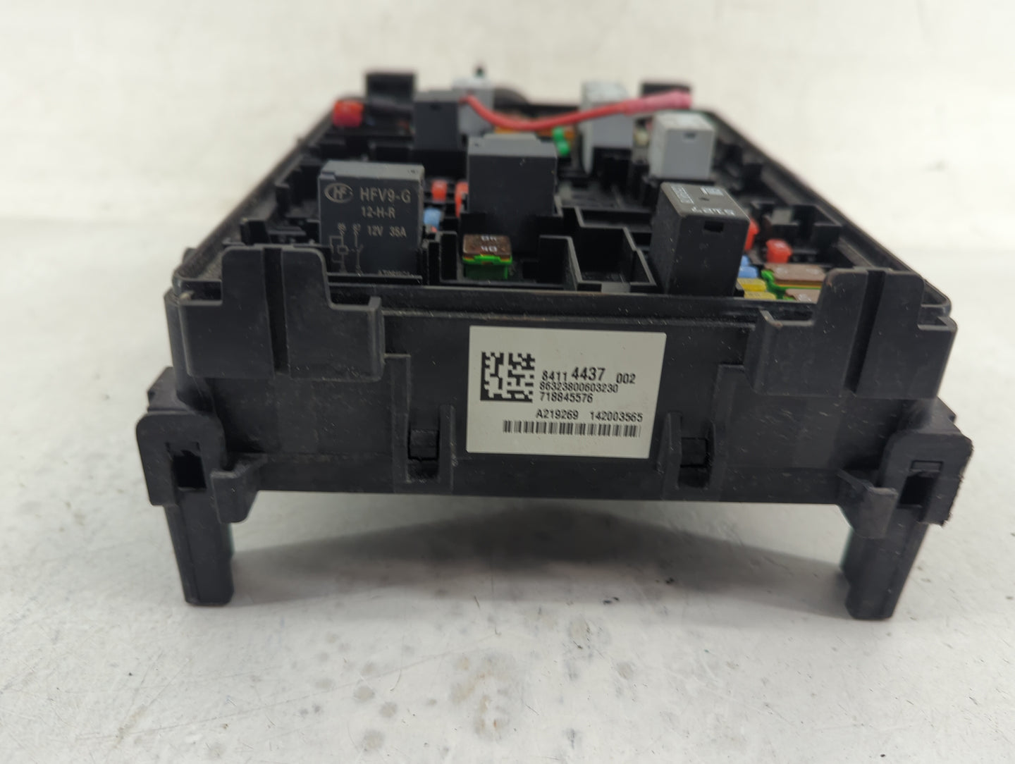 2017 Chevrolet Suburban 1500 Fusebox Fuse Box Panel Relay Module P/N:84114437 86323800603230 Fits Fits 2015 2016 2018 2019 2