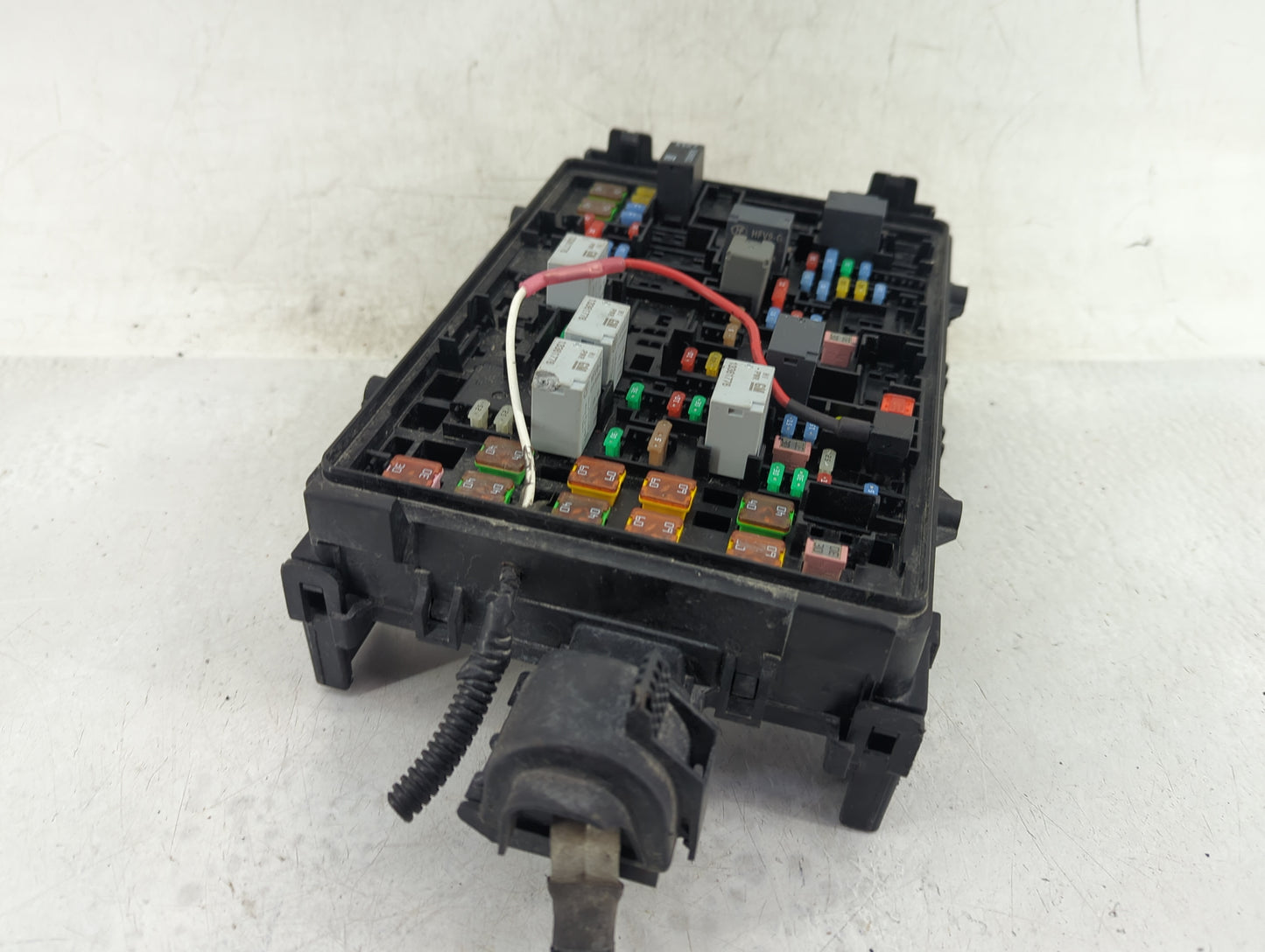2017 Chevrolet Suburban 1500 Fusebox Fuse Box Panel Relay Module P/N:84114437 86323800603230 Fits Fits 2015 2016 2018 2019 2