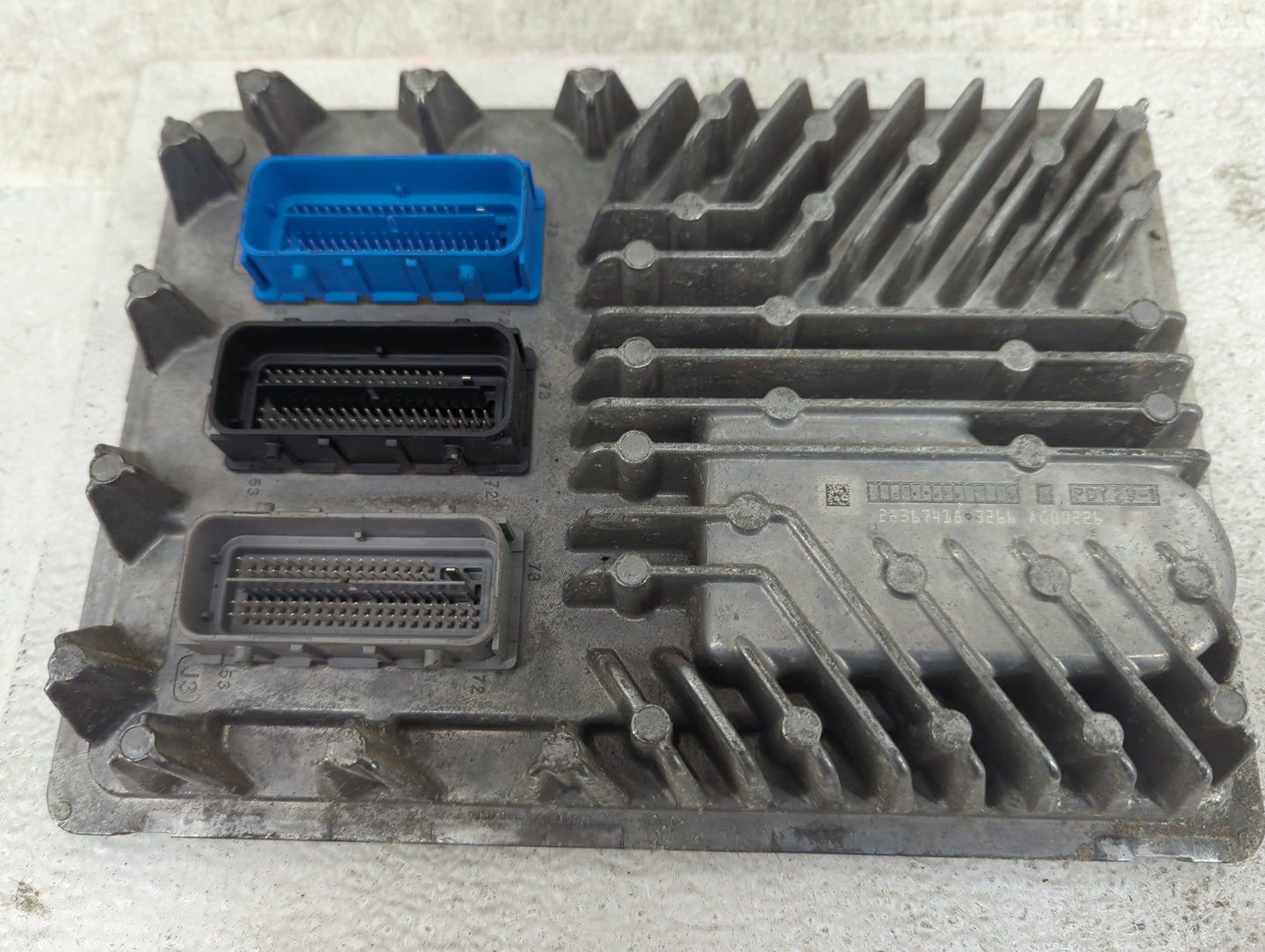 2017 Chevrolet Suburban 1500 PCM Engine Control Computer ECU ECM PCU OEM P/N:12678939 12674052 Fits Fits 2016 2018 OEM Used 