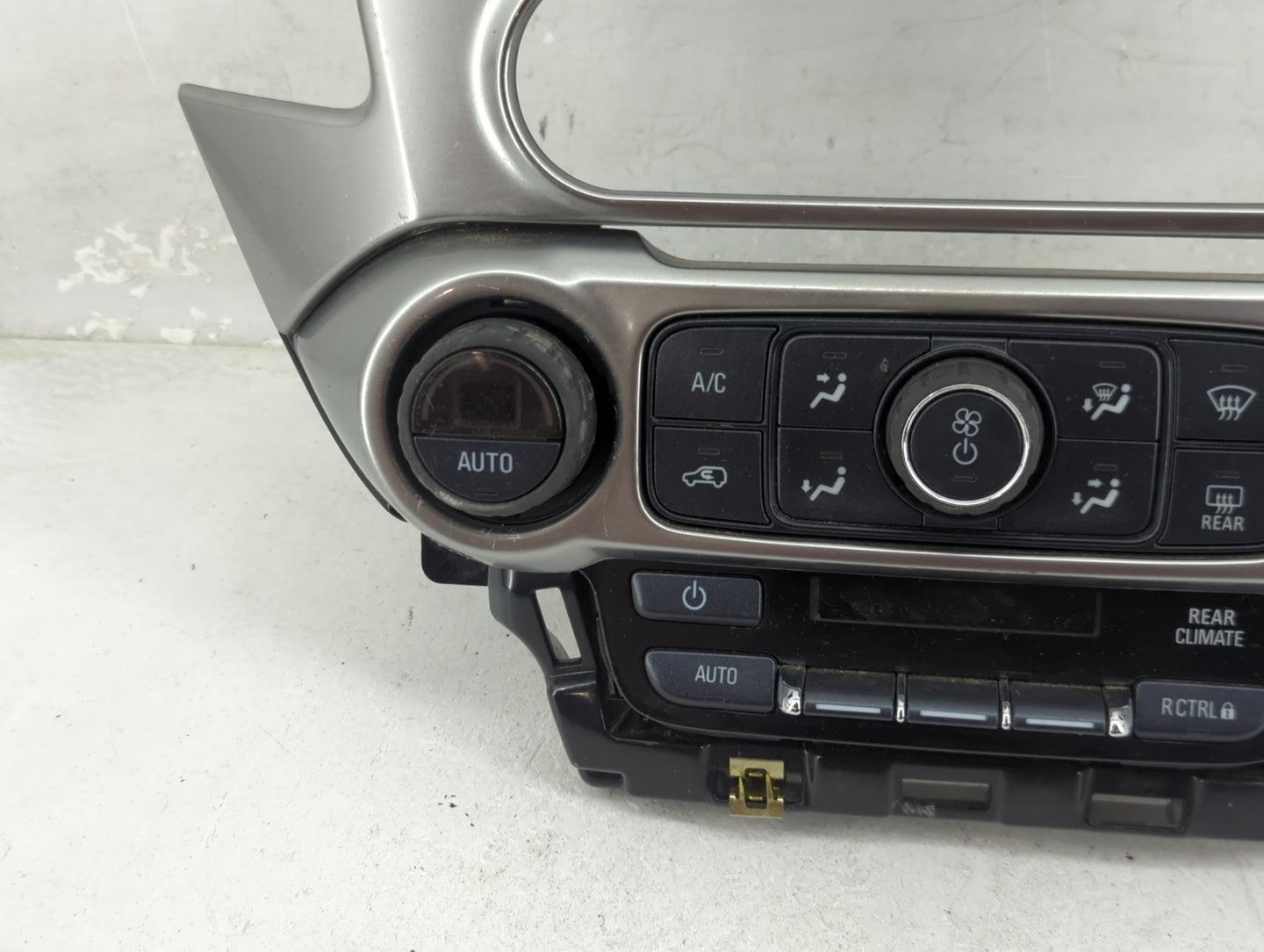 2017 Chevrolet Suburban 1500 Climate Control Module Temperature AC/Heater Replacement P/N:84164477 7370200000000X Fits OEM U